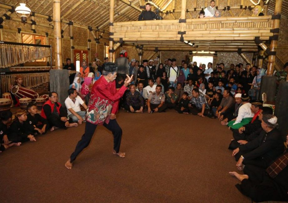Festival Pencak Silat Kampung Budaya Sunda